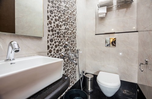 Dadar East House | City Guest House
