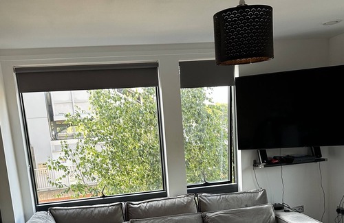 Coulsdon West Apartment | City Living, Country Visions!