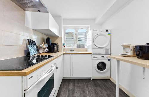 New Cross Apartment | City modern flat near tower bridge