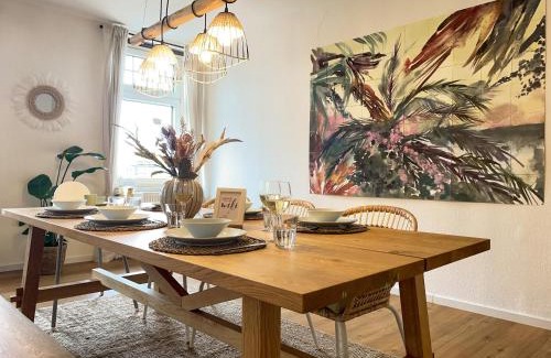Duisburg City Center Apartment | *City, Nähe Hbf, Kingsizebetten, Fitnessecke*