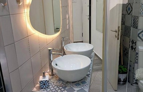 Kypseli Apartment | City Oasis