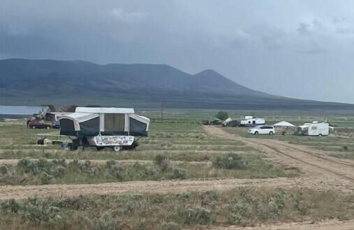 Almo RV Rental | City of Rocks Entrance CAMPSITE