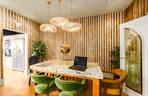 Penylan House | City Retreat w/Hot Tub+Games Room+Twin BBQ+Parking