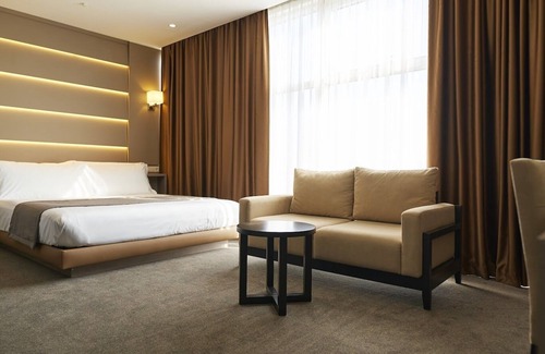 Sverdlov District Hotel | City Stay