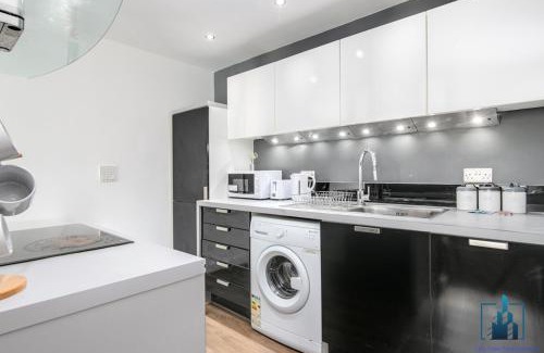 Theatreland Birmingham Apartment | City View Apartments Birmingham City Centre