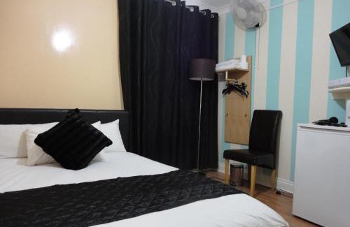 Bow Hotel | City View Hotel - Roman Road Market
