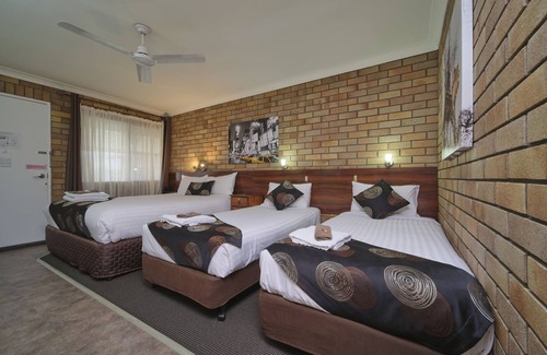 Warwick Hotel | City View Motel Warwick