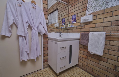 Warwick Hotel | City View Motel Warwick