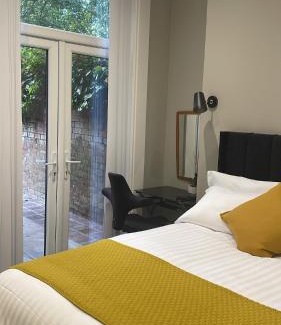 Queens Quarter Apartment | CityGo Apartments Queens