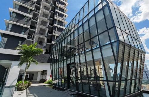 George Town Apartment | Cityscape Haven - Urban Suites by Ocean Luxe