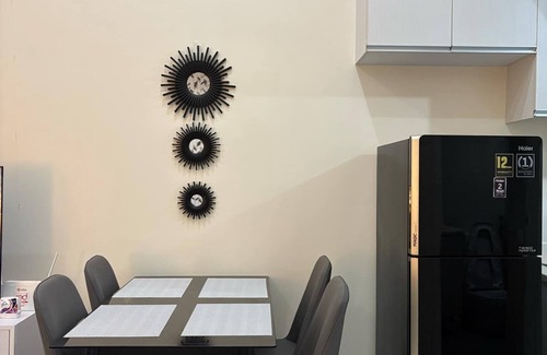 Kapitolyo Apartment | Cityscape Minimalist #1