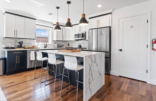 Weequahic Apartment | Cityscape Unit LOCATED APPROX 5 MIN. FROM NEWARK LIBERTY INTERNATIONAL AIRPORT