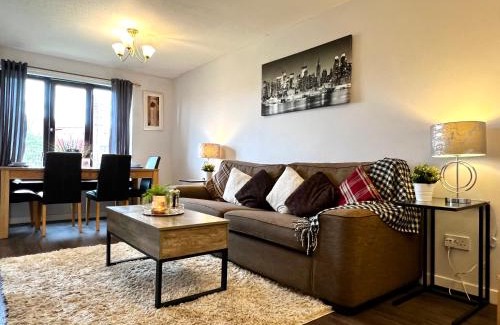 North Glasgow Apartment | Cityview Retreat - 2-Bed Apartment - Free Parking