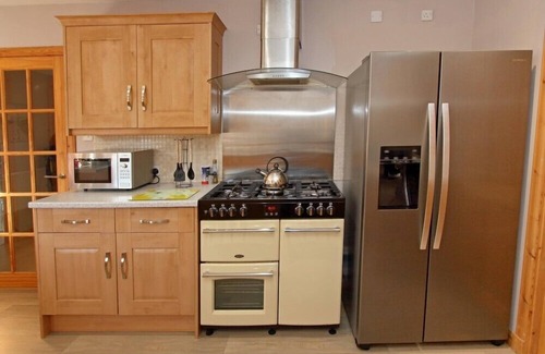 Isle of North Uist Cottage | CLACHAN SANDS COTTAGE, pet friendly in Lochmaddy, North Uist