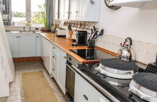 Morwellham Cottage | CLAMOAK COTTAGE, pet friendly, luxury holiday cottage in Bere Alston