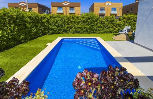 Cambrils Villa | Clanxet Villa Planetcostadorada