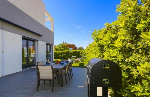 Cambrils Villa | Clanxet Villa Planetcostadorada