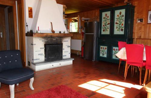 Rougemont Ski Chalet | Claquevent