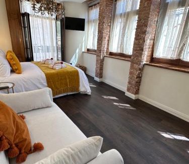 Cangas de Narcea House | CLAREN´S BOUTIQUE ROOMS