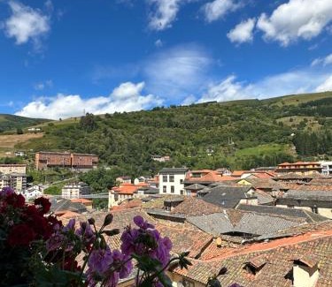 Cangas de Narcea House | CLAREN´S BOUTIQUE ROOMS