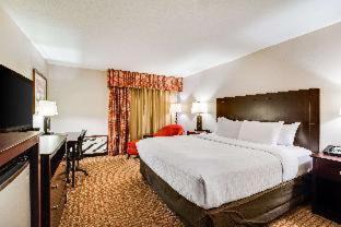 Minot Hotel | Clarion Hotel Convention Center