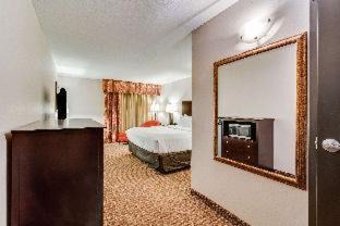Minot Hotel | Clarion Hotel Convention Center