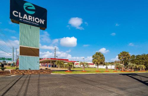 Florence Hotel | Clarion Inn & Suites Florence - Darlington
