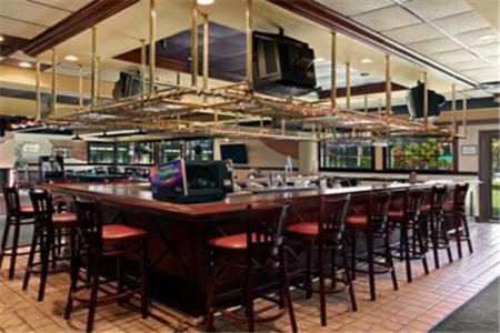 Florence Hotel | Clarion Inn & Suites Florence - Darlington
