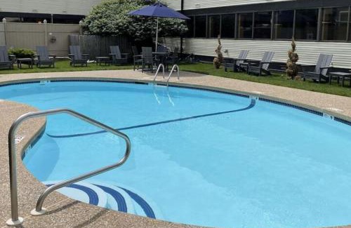 Nashua Hotel | Clarion Inn
