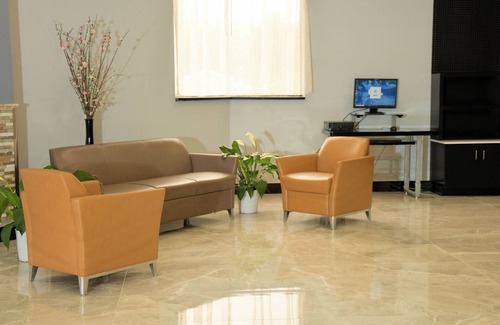 Jacksonville Hotel | Clarion Pointe Jacksonville near Camp Lejeune