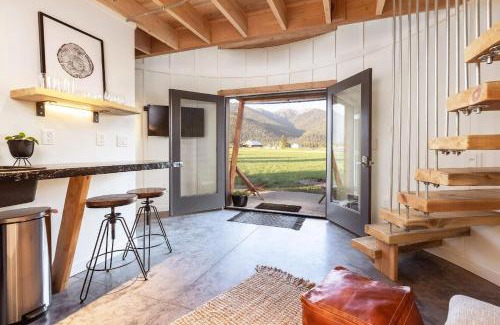 Kalispell House | Clark Farm Silos - 5 Silo Mountain View Retreat