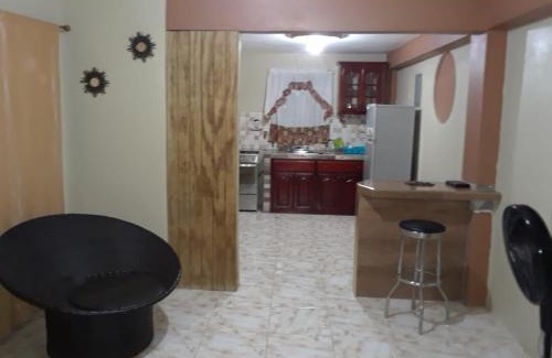 Reading House | Clarridge View Guesthouse