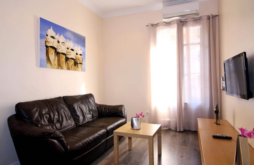 L'Antiga Esquerra de l'Eixample Apartment | CLASSBEDROOM EIXAMPLE FREE 211, 1 1