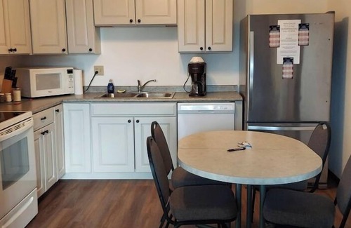 Devils Lake Condo | Classic 2 Bedroom 4 XL Twin beds, 1 Bathroom Top Floor