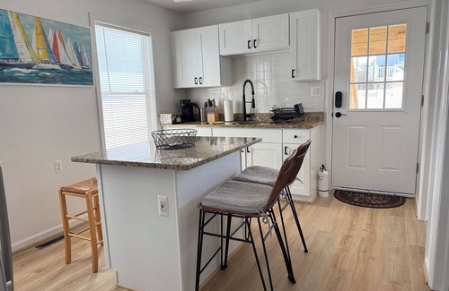 Manasquan Cottage | Classic 3-bedroom cottage in beautiful Manasquan. Just two blocks to the beach!