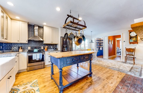 South Orleans House | Classic Cape Cod home near beaches with yard, patio & outdoor fireplace