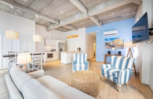Pietermaai District Apartment | Classic Elegance: 2BR Townhome in City Centre