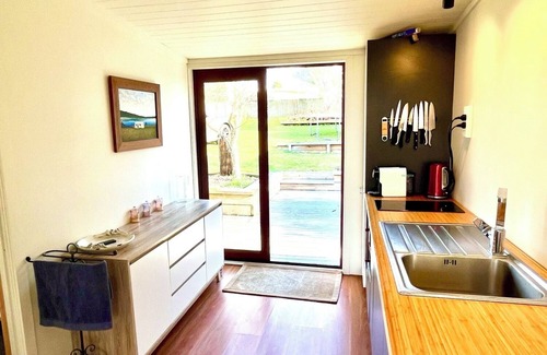 Mangakino House | Classic Kiwi Bach - unplug from the world and relax.