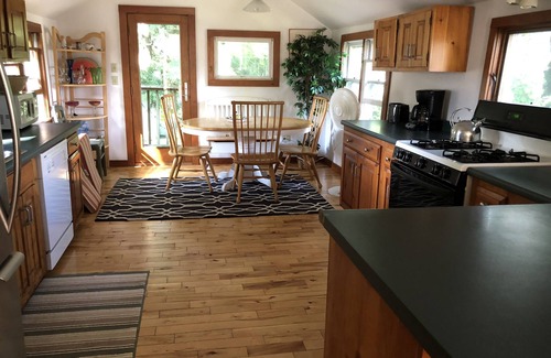 Falmouth Foreside Cottage | Classic Maine Beach Cottage * Fabulous location!