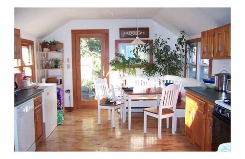 Falmouth Foreside Cottage | Classic Maine Beach Cottage * Fabulous location!