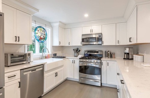 East Falmouth Apartment | Classic Renovated Cape Cod Getaway