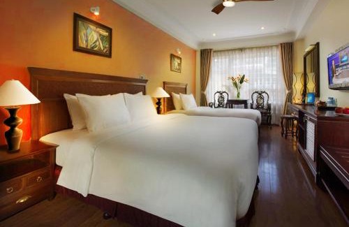 Hang Bac Hotel | Classic Street Hotel