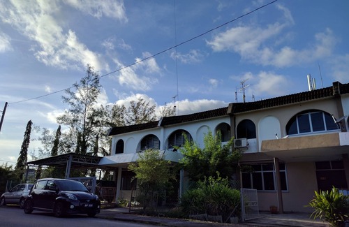 Kampung Bakau House | Classic Terrace