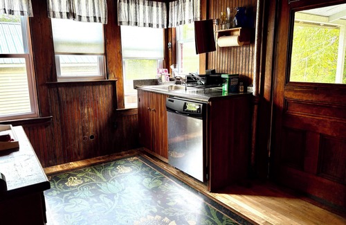 Peaks Island House | Classic turn of the century Maine cottage