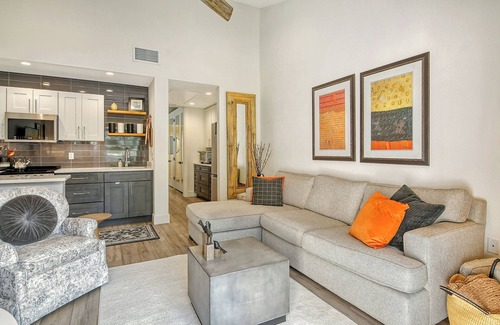 The Meadows Condo | Classy 1/1 Condo Pond View in The Meadows