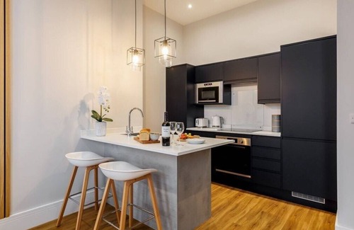 West Cliff Apartment | Classy, Coastal 1-Bed Apt w/Free Gym & Wi-Fi