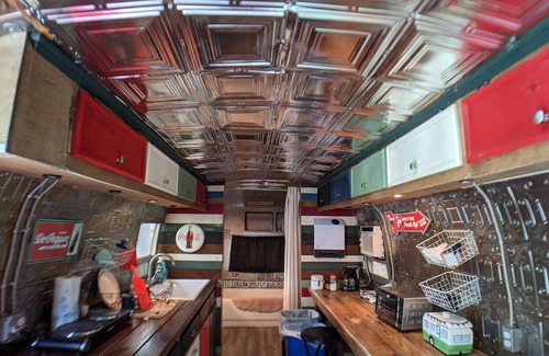Travis County House | Classy, cool, vintage fabulous, the Avion