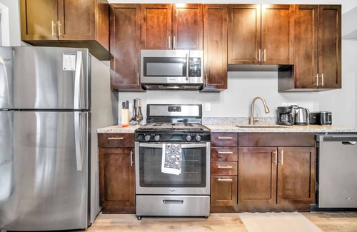 Hough Apartment | Cle Suites 2BR/1BA | 5 min Walk to Cle Clinic #12
