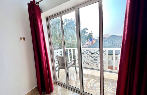 Utako Apartment | CLEAN 1 BEDROOM FLAT +WiFi, KITCHEN & 24Hrs LIGHT with AC.