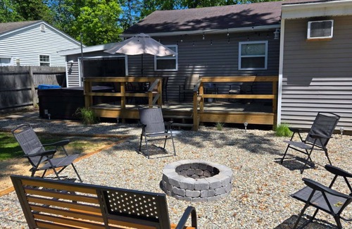 Geneva Cottage | Clean & Cozy Cottage - Lake Views + Private Hot Tub